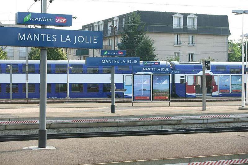 Home Gesteasy A 2 Pas De La Gare, Tres Calme Mantes-la-Jolie Extérieur photo